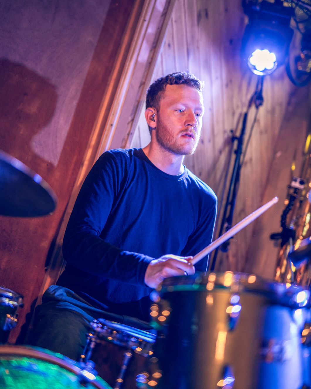 Alex Esp performing at Moth Club, 2023
